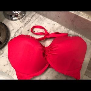 NWOT Victoria’s Secret Halter Bikini Top